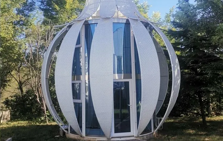 Blomsterformet hus